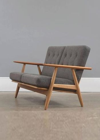 Getama - Couch - GE240 / The Cigar Couch / 2 seater / by Hans J. Wegner - Oak
