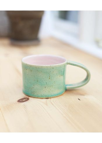 KRAKI Ceramics - Copia - Mug with big handle - Vandmelon med Lava