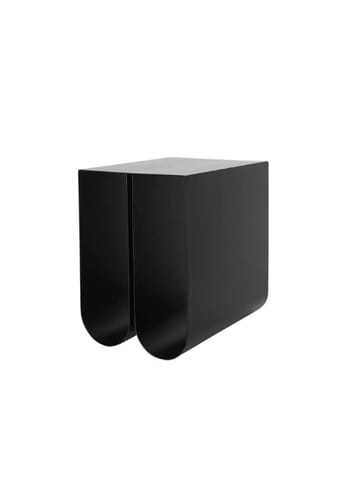 Kristina Dam Studio - Mesa auxiliar - Curved Side Table - Black