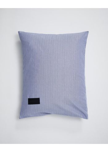 Magniberg - Kussenhoes - Wall Street Oxford Pillow Case - Striped Dark Blue