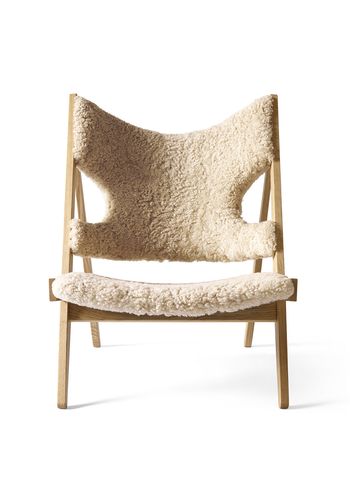 MENU - Nojatuoli - Knitting Lounge Chair - Base: Natural oak / Sheepskin: Natur