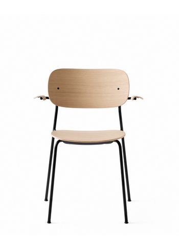 MENU - Cadeira - Co Chair w. Armrest / Black Base - Solid Natural Oak