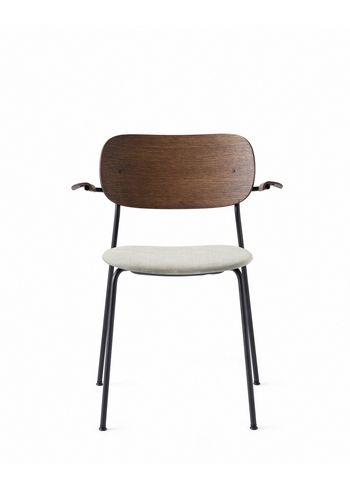 MENU - Chair - Co Chair w. Armrest / Black Base - Upholstery: Maple 222 / Dark Stained Oak