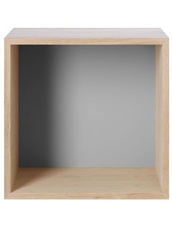 Muuto - Plank - Mini Stacked Storage System / 2.0 - Oak / Light grey backboard - Medium