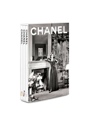 New Mags - Livro - Chanel 3-Book Slipcase - Anne Berest / Fabienne Reybaud / Marion Vignal