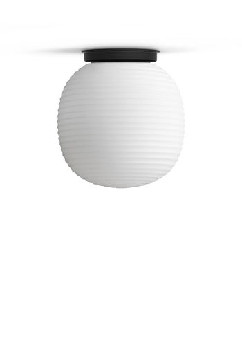 New Works - Loftslampe - Lantern Ceiling - Black Base w. Frosted White Opal Glass Medium