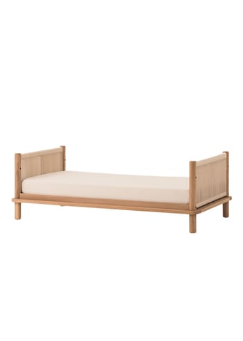 Nobodinoz - Children's bed - Latitude Junior Bed - Solid Oak