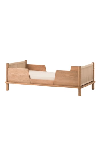 Nobodinoz - Lasten sänky - Latitude Junior Bed - Solid Oak w/2 Safety Rails