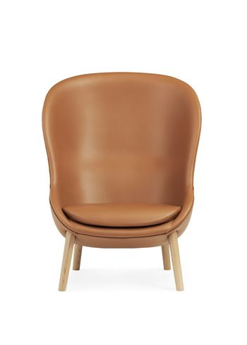 Normann Copenhagen - Lounge stoel - Hyg Lounge Chair by Simon Legald / High - Eg / Ultra leather: 41574 (Brandy) - 41599 (Black)
