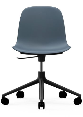 Normann Copenhagen - Chaise de bureau - Form Chair - Swivel 5W Gaslift - Frame: Black Aluminium / Seat: Blue