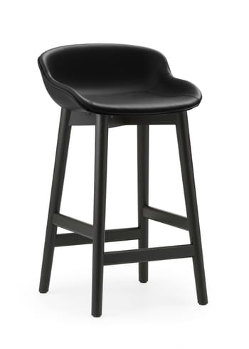 Normann Copenhagen - Stol - Hyg bar stool 65 cm wood - full upholstery - Ultra leather black - Black Oak