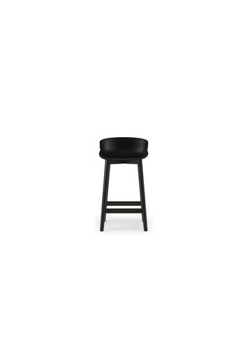 Normann Copenhagen - Stol - Hyg bar stool 65 cm wood - Sort - Sort Egetræ