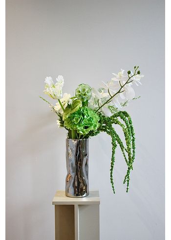 Okholm Studio - Konstgjorda blommor - Buketter - Emerald Oasis