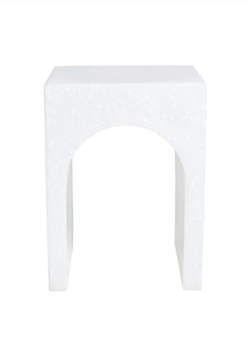 OYOY LIVING - Kids chair - Siltaa Recycled Stool - 101 White