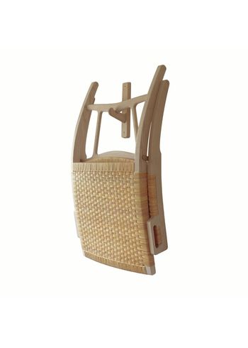 PP Møbler - Perchas - Hook for pp512 Folding Chair / By Hans J. Wegner - Soaped Ash