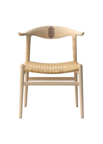 PP Møbler - Cadeira de jantar - pp505 Cow Horn Chair / By Hans J. Wegner - Cane / Soaped Ash