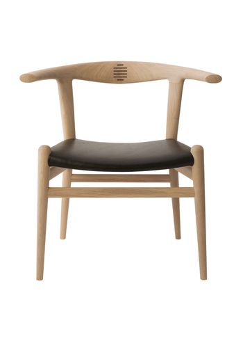 PP Møbler - Eetkamerstoel - pp518 Bull Chair / By Hans J. Wegner - Elegance Leather Black 20198 / Soaped Oak
