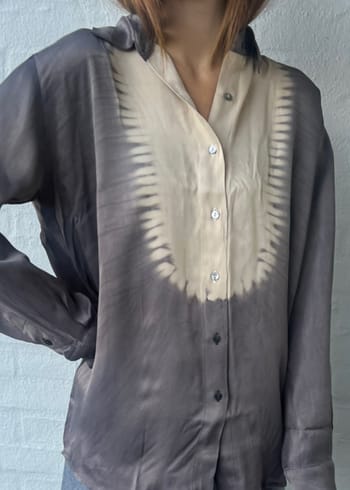 Rabens Saloner - Shirt - Rosali Streamline Shirt - Granite/Oatmeal Combo