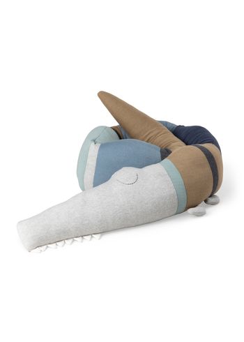 Sebra - Travesseiro para crianças - Strikket Pude, Sleepy Croc - Dusty Blue Mix