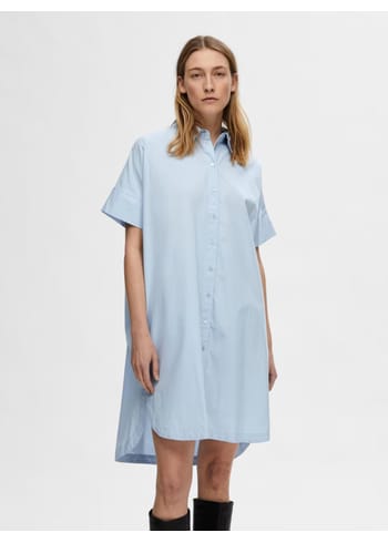 Selected Femme - Kjole - SLFBlair 2/4 Short Shirt Dress - Cashmere Blue