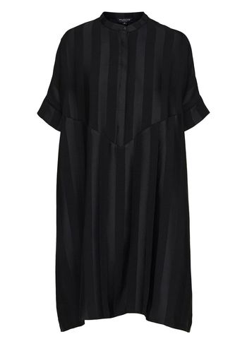 Selected Femme - Klänning - SLFViola Oversize Dress - Black