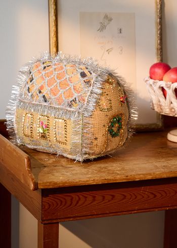 Sissel Edelbo - Christmas Ornaments - Large Gingerbread Kantha House - No. 219