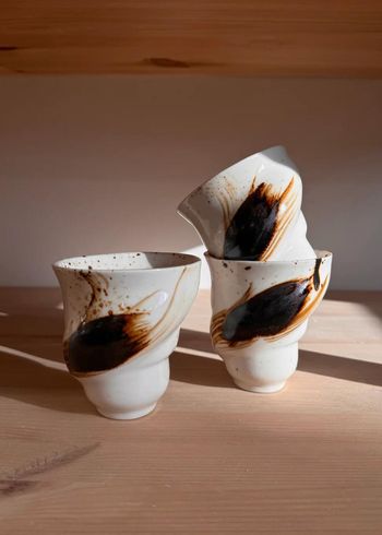Studio Aarhus - Cup - Black sun cup - Hvid / sort