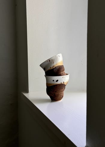 Studio Aarhus - Copia - Sparrow cup - White / brown