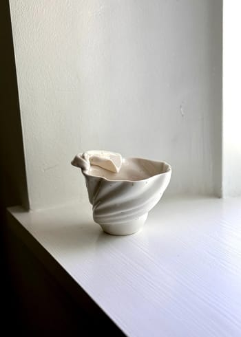 Studio Aarhus - Cup - Wing cup with handle - Hvid