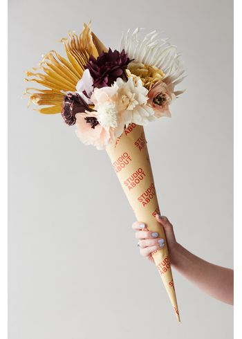 Studio About - Paper Flowers - Paper Flowers Bouquet - Happy11