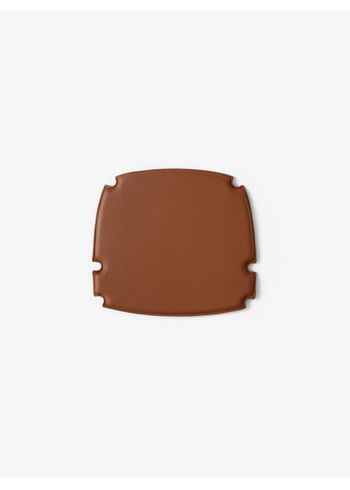 &tradition - Stolsdyna - Drawn Seat Pad for HM3 & HM4 - Cognac Prescott Leather HM4