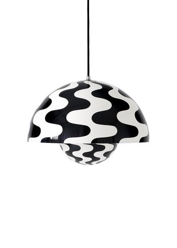 &tradition - Lampe - Flowerpot Pendel VP7 by Verner Panton - Black & White Pattern