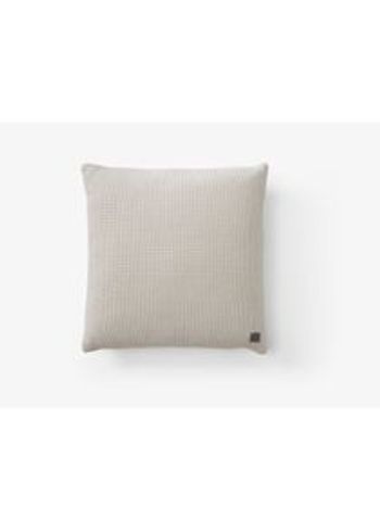 &tradition - Kudde - Cushion Weave SC28 & SC48 by Space Copenhagen - Coco