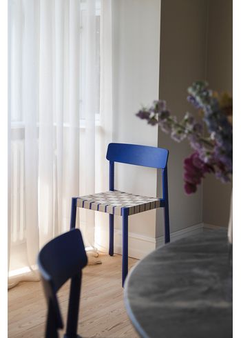 &tradition - Cadeira de jantar - Betty Chair TK1 Special Edition / ByFlou x &Tradition - Monach & Natural Webbing