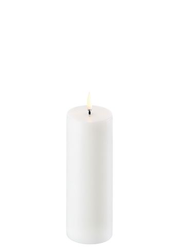 Uyuni - Kynttilät - LED Pillar Candle - Nordic White - 5,8x15 cm