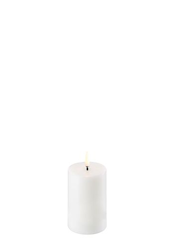 Uyuni - Stearinljus - LED Pillar Candle - Nordic White - 5x7,5 cm