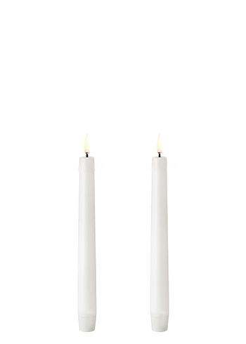 Uyuni - Candles - LED Taper Candle - Nordic White/Smooth - 2,3x20 cm