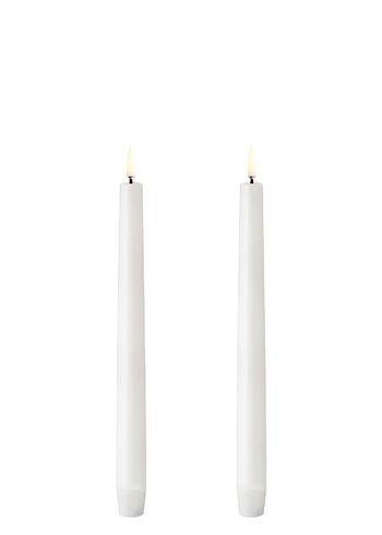 Uyuni - Kynttilät - LED Taper Candle - Nordic White/Smooth - 2,3x25 cm