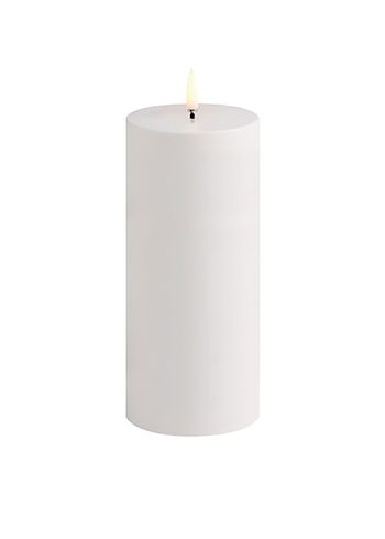 Uyuni - Stearinljus - Outdoor LED Pillar Candle - White - 7,8x17,8 cm