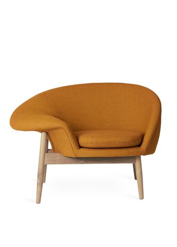 Warm Nordic - Lounge stoel - Fried Egg Chair / Oiled Oak - Canvas 424 (Dark Ochre)
