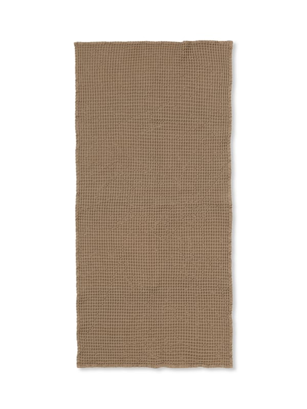 https://images.byflou.com/13/3/images/products/600/0/ferm-living-haandklaede-organic-bath-towel-ferm-living-tan-5933670.png.jpg