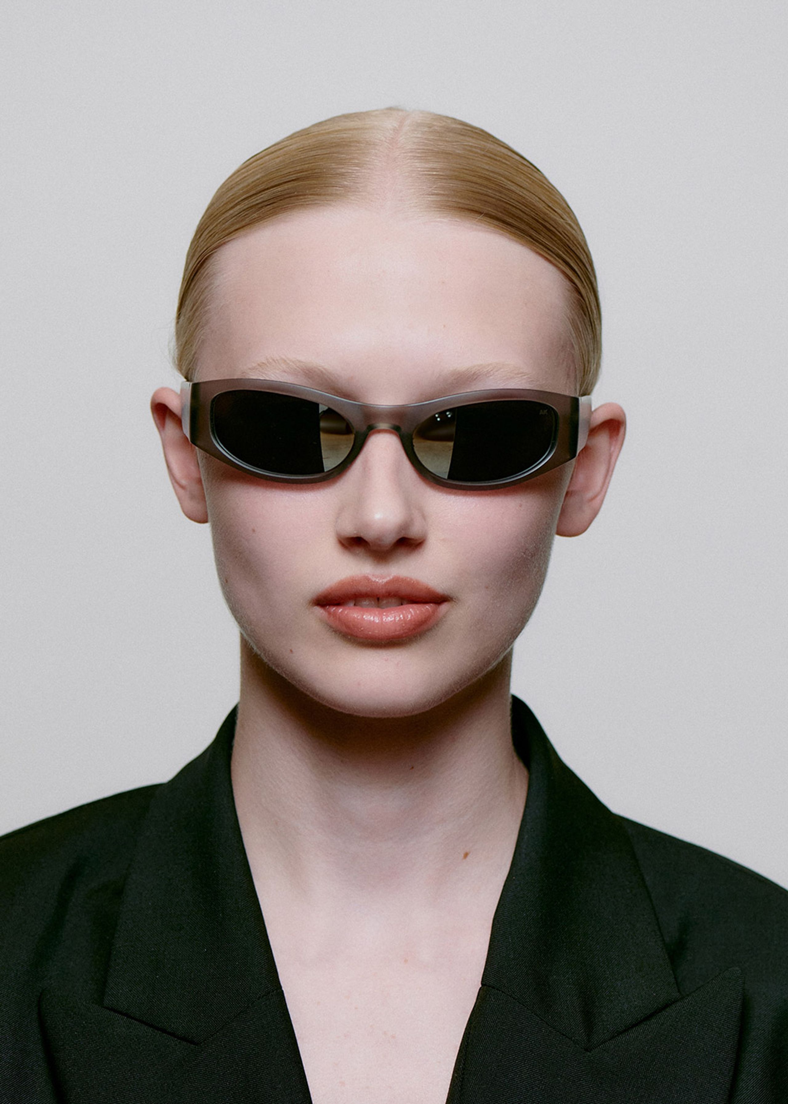 A. Kjærbede - Zonnebrillen - Gust - Matte Grey / Semi Mirror