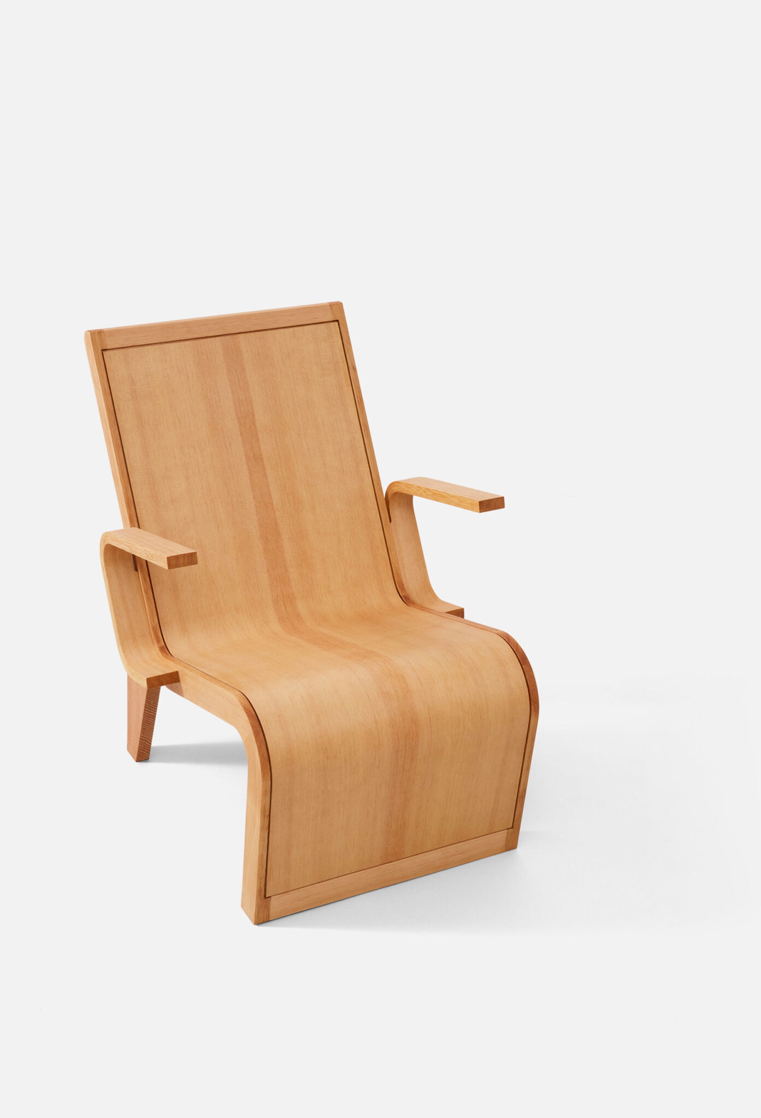A. Petersen - Fauteuil - Wooden Chair by Dan Svarth - Solid and veneered Oregon pine. Oiled
