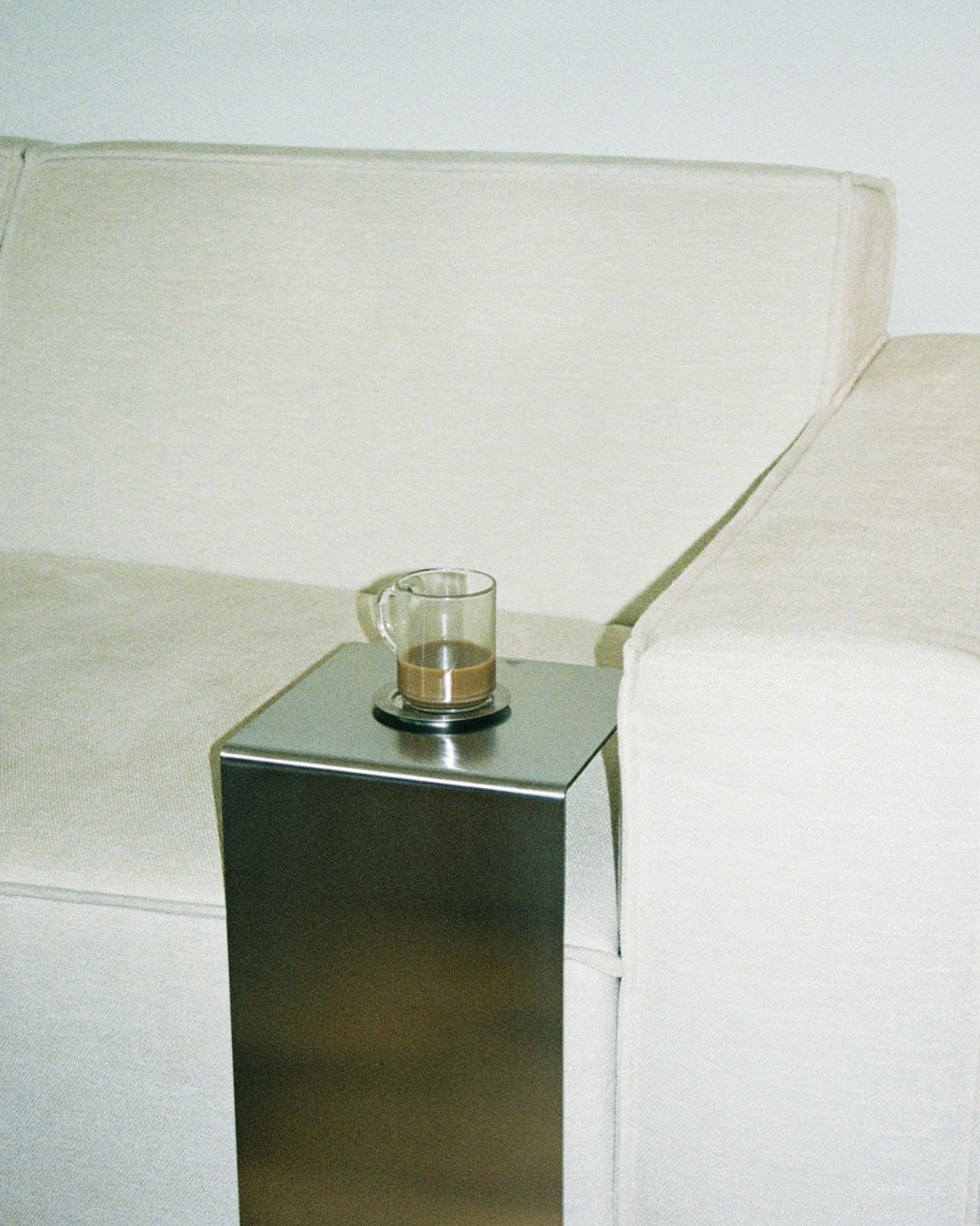 Acier Studio - Side table - Oslo Piedestal - Stainless Steel