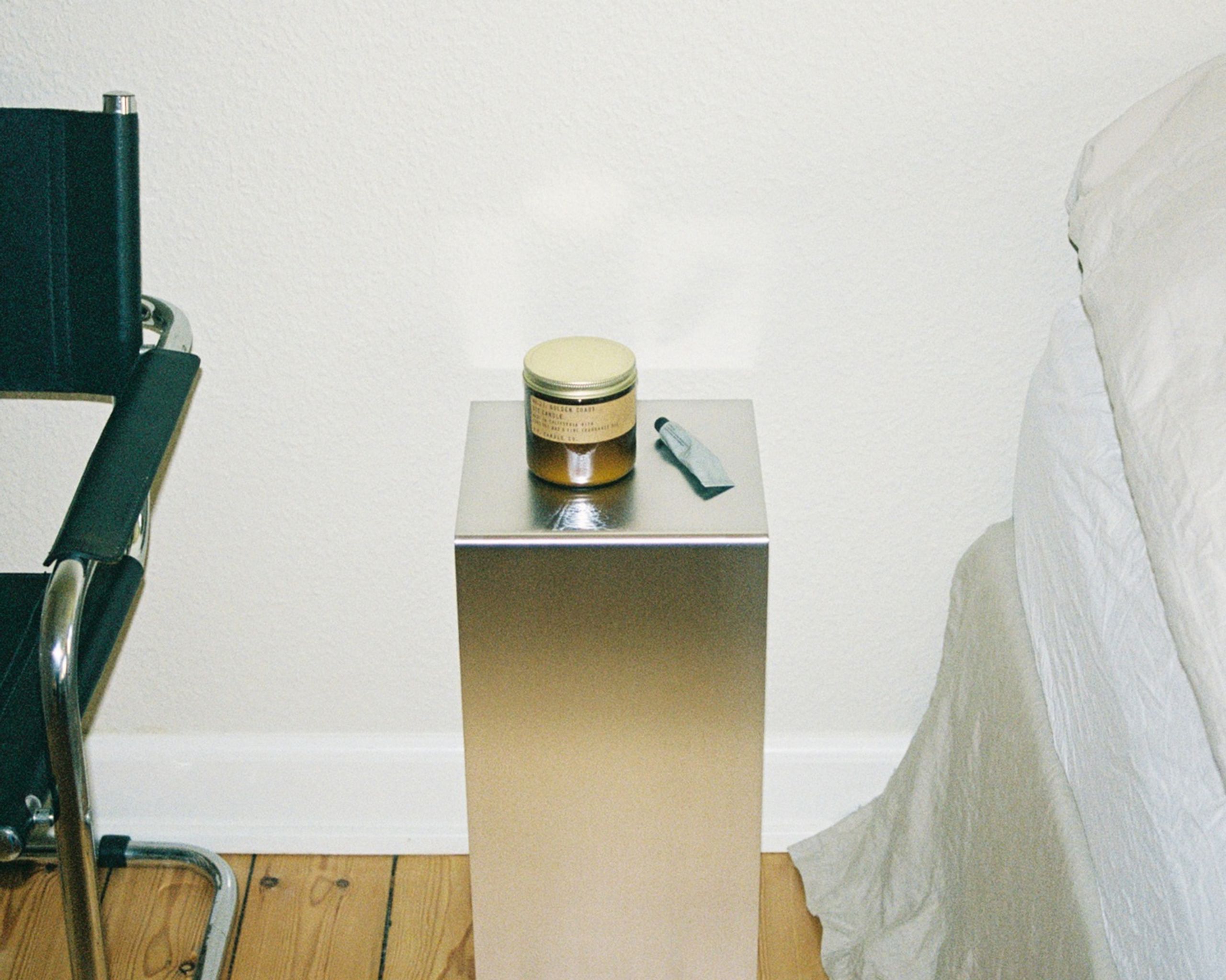 Acier Studio - Side table - Oslo Piedestal - Stainless Steel