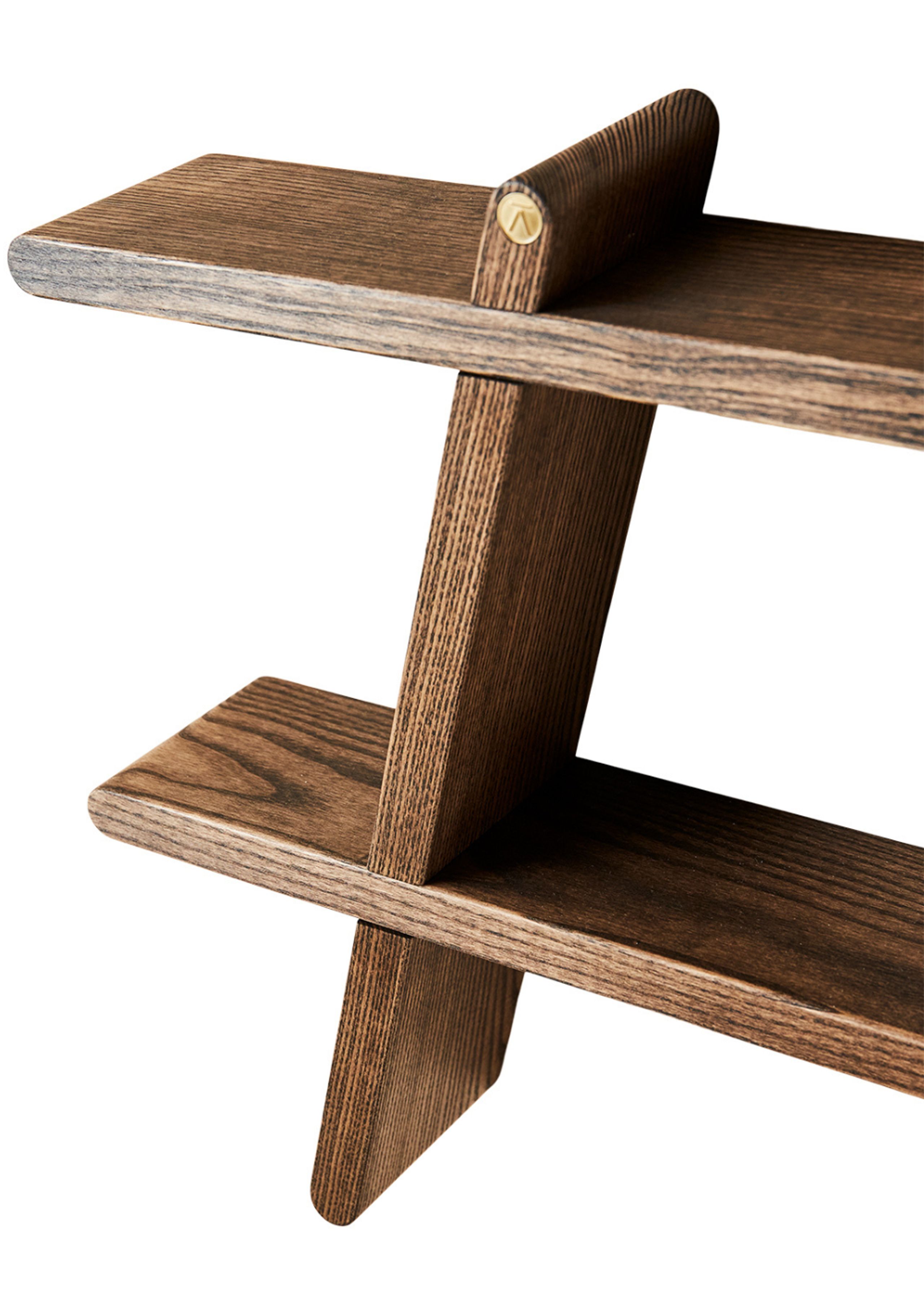 Andersen Furniture - Policová deska - A-wall Shelf - Medium - Smoked Oiled Ash