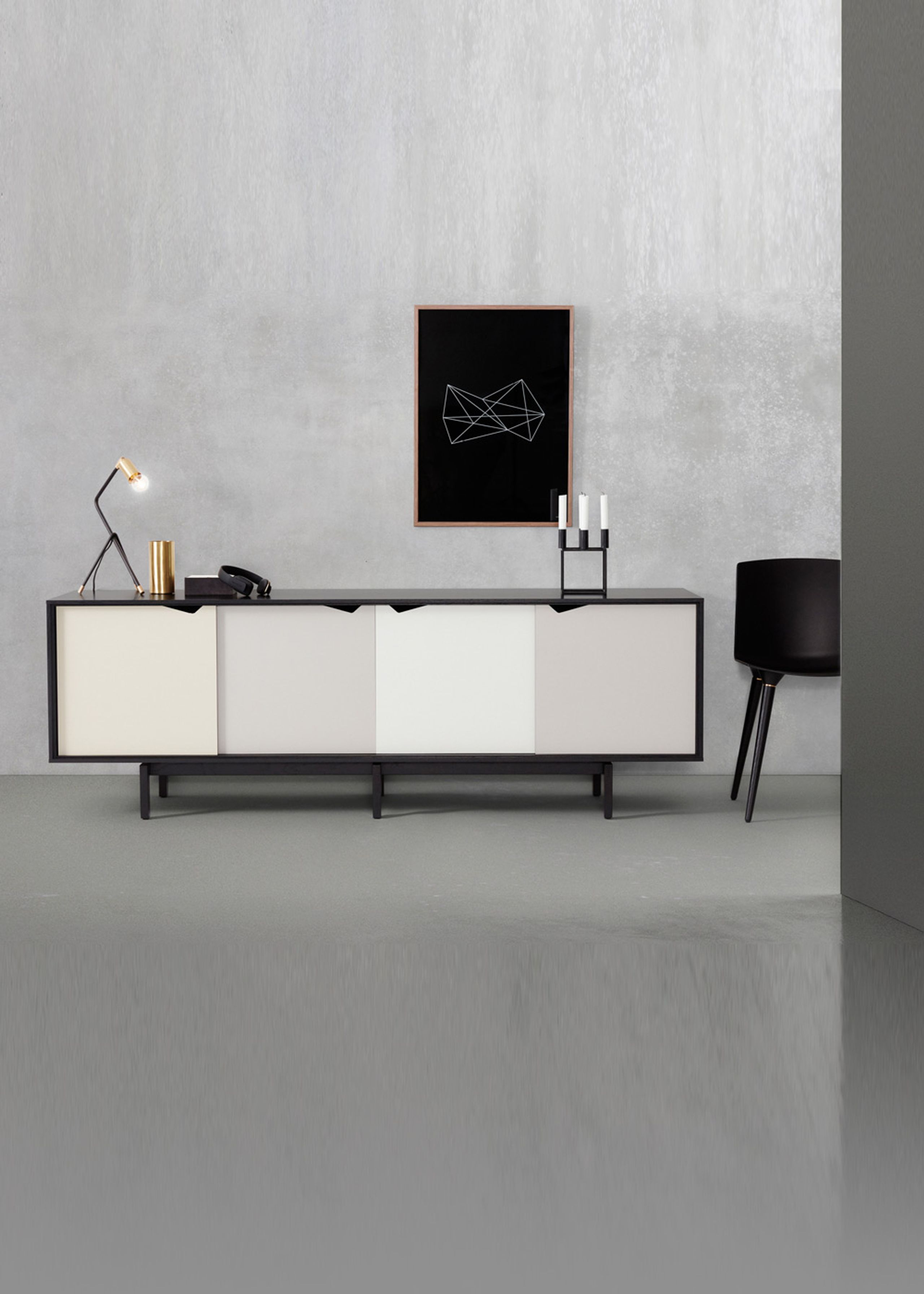 Andersen Furniture - Aparador - S1 Sideboard - Oak / Black Stained