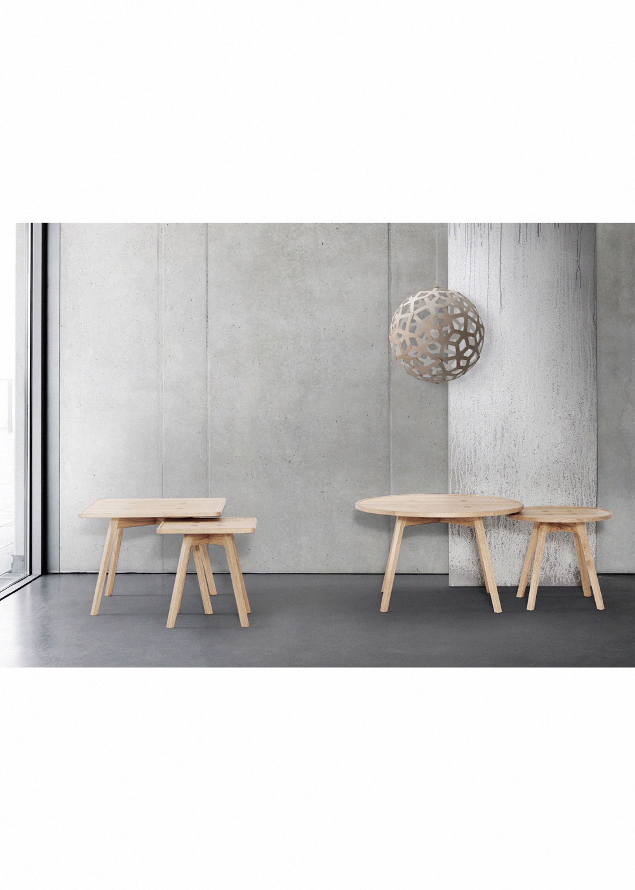 Andersen Furniture - Tavolino da caffè - C2 Sideboard / Round - Mat White Stained/Oak