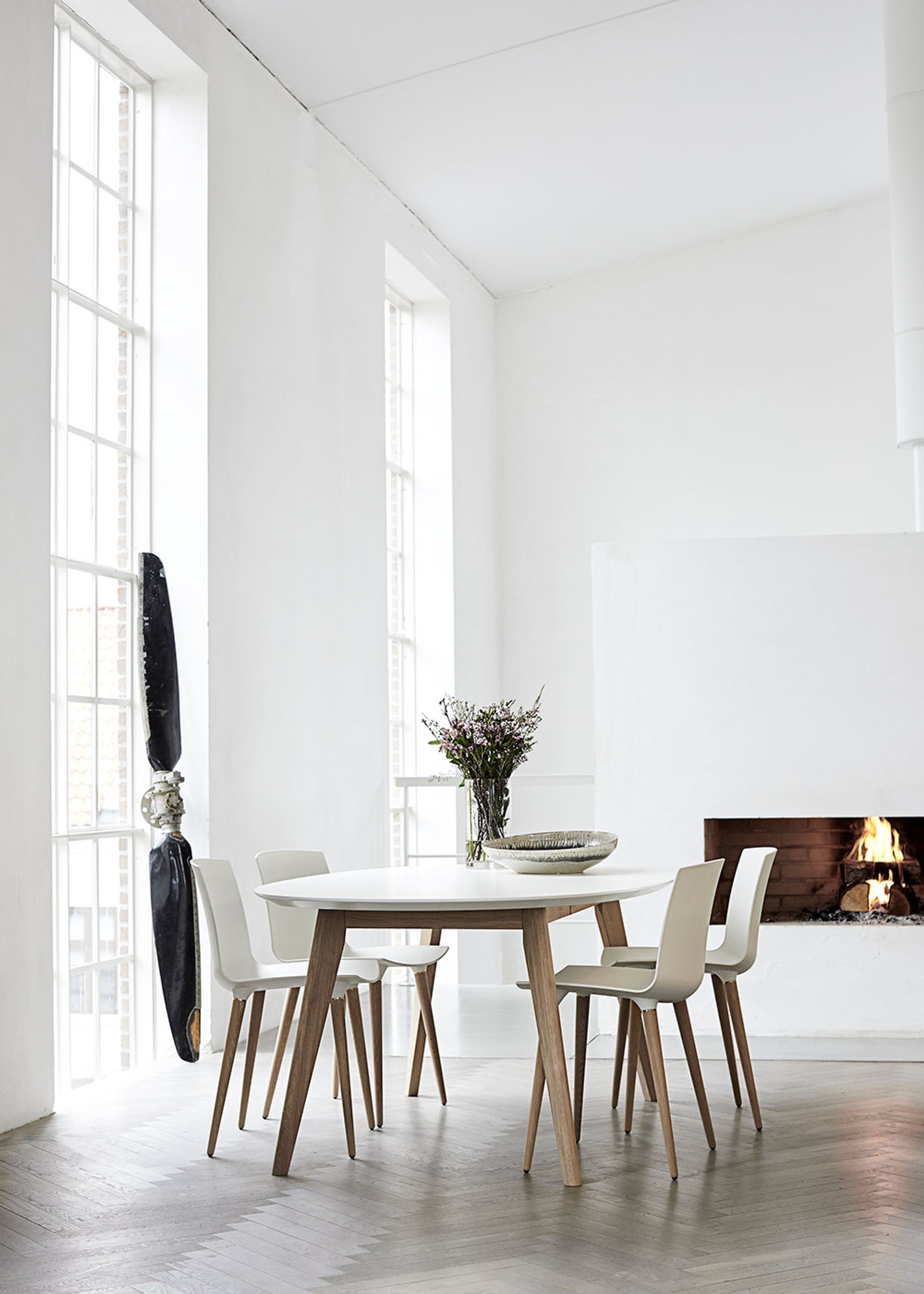 Andersen Furniture - Esstisch - DK10 Extension Table - Soaped Oak/White Laminate