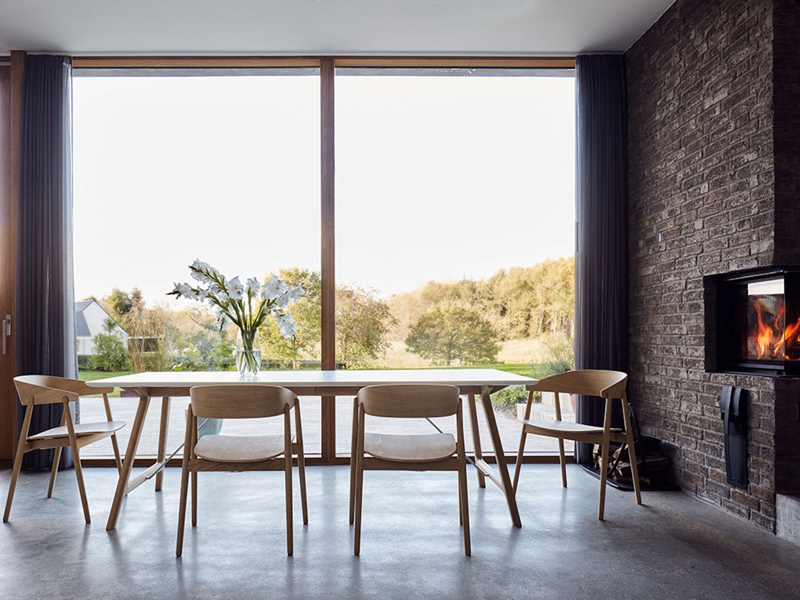 Andersen Furniture - Eettafel - Andersen T7 - Oak/White Oil - White Laminate